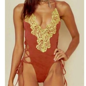 NWOT •{Blue Life}• SOLEIL ONE PIECE